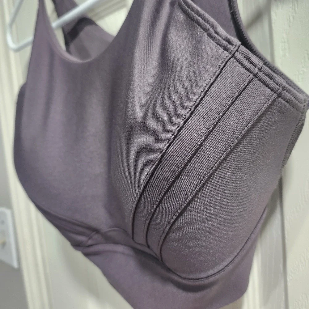 Under Armour Infinity Pintuck Mid Sports Bra‎ Gray Brown Women's Medium HeatGear